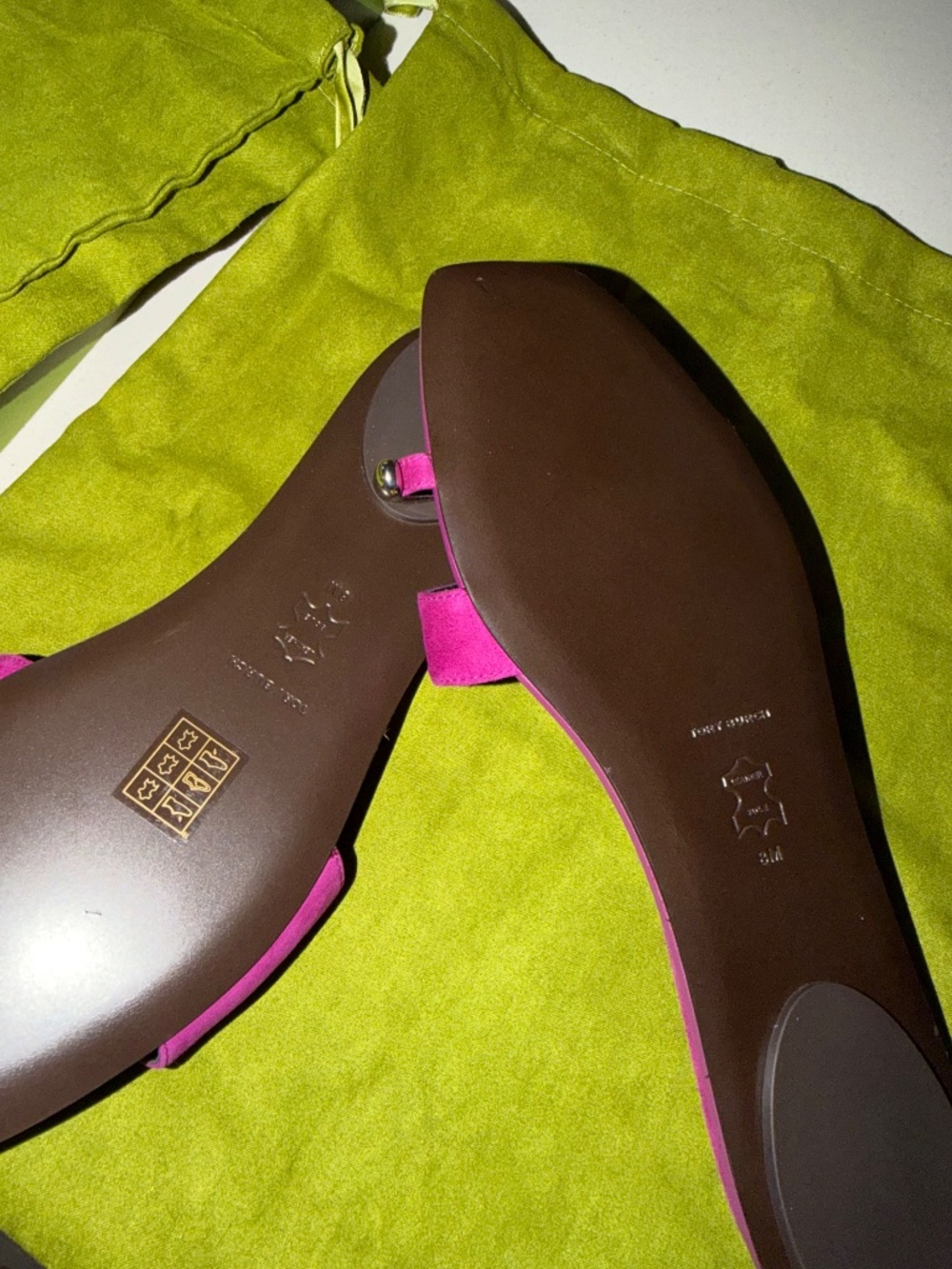 NWT Tory Burch Pierced Suede Slides Fuchsia Pink Silver Size 8 - Picture 2 of 3